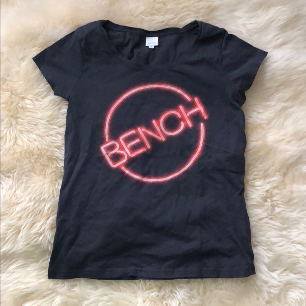 Bench tee - Picture 4 of 4